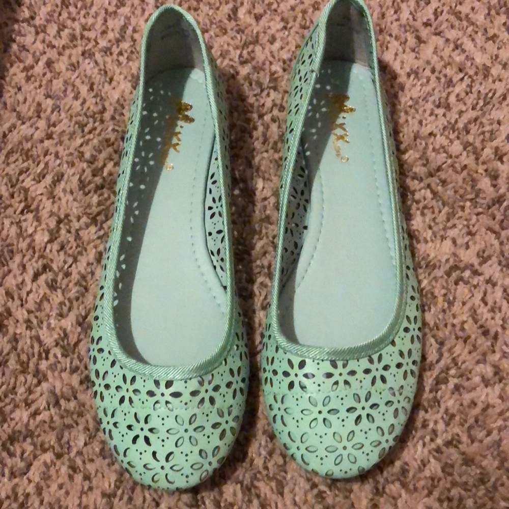 Mint colored Flora shoes from Mixx size 8.5